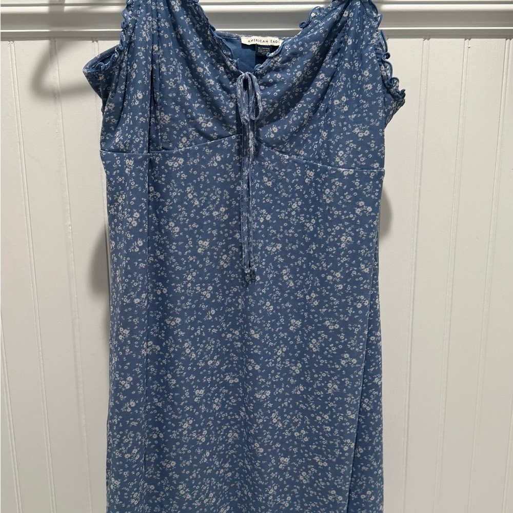 American Eagle Outfitters Blue Floral Blouse